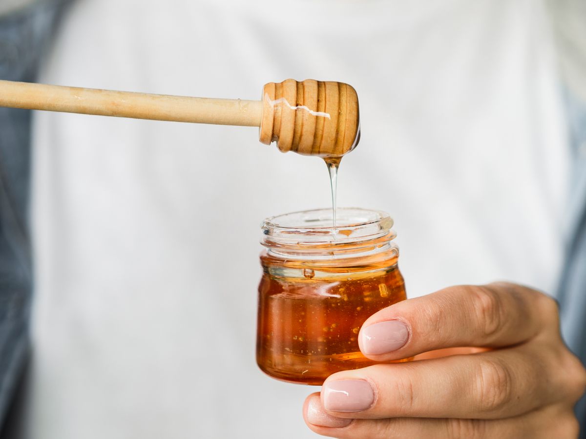 Consumo de miel: beneficios y contraindicaciones en niños