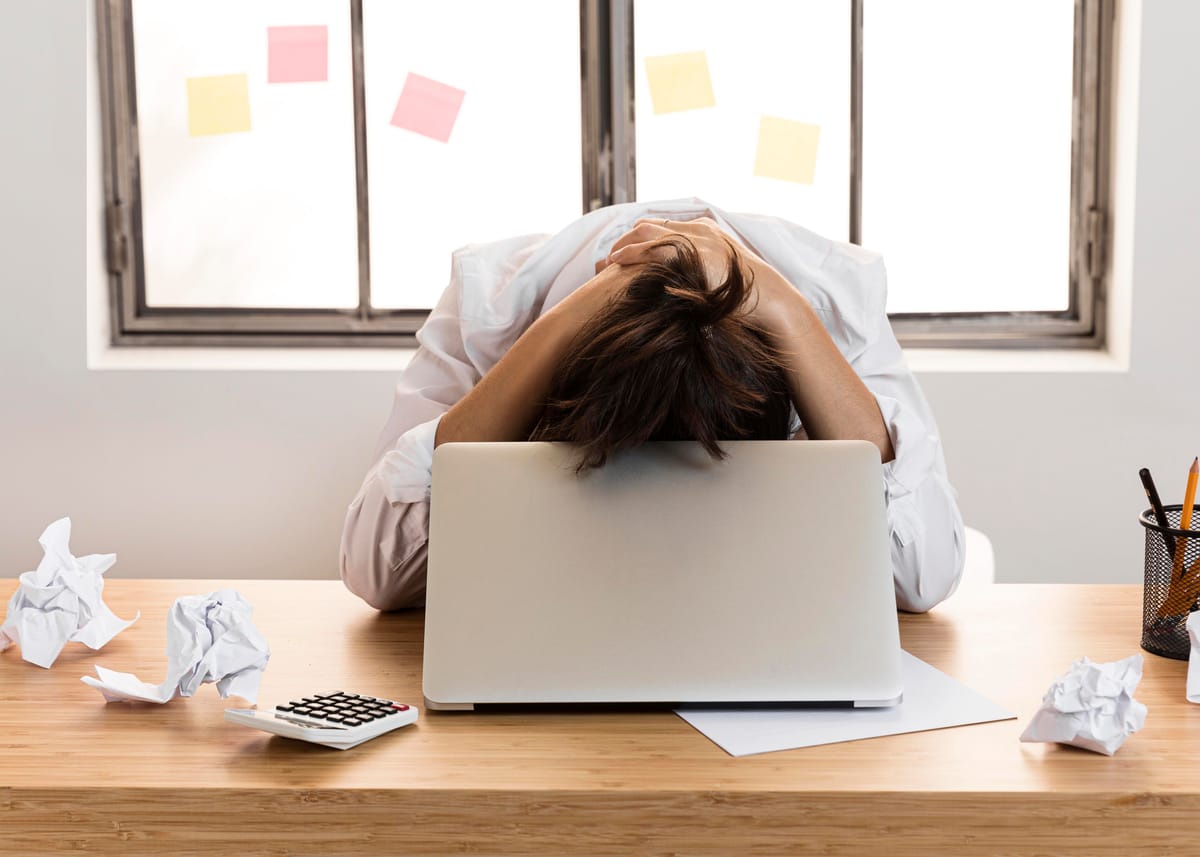 Estrés laboral: guía para sobrellevar la angustia en el trabajo