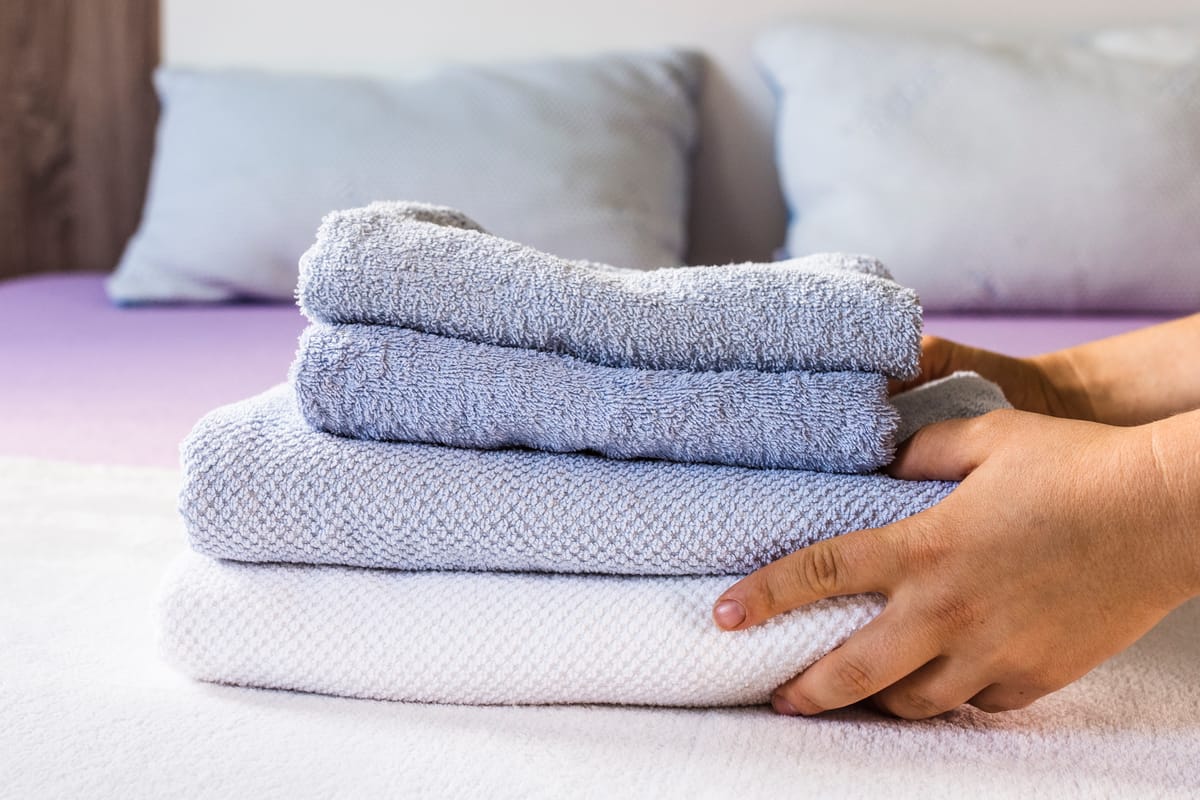 ¿Cada cuánto debes lavar tus sábanas y toallas?