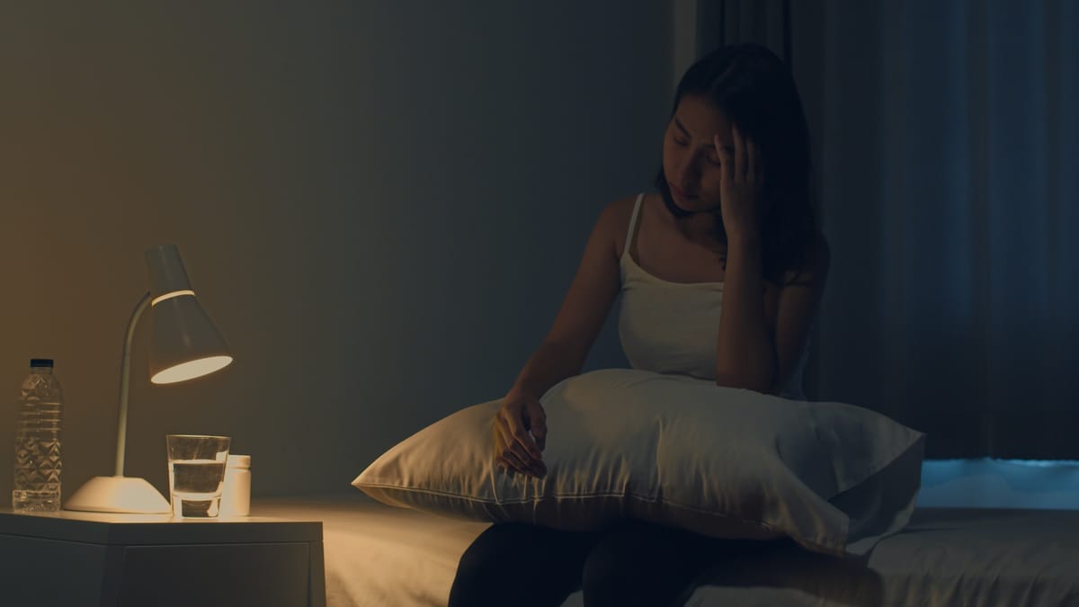 Ansiedad al dormir: ¿Cómo conciliar el sueño y no sobrepensar?