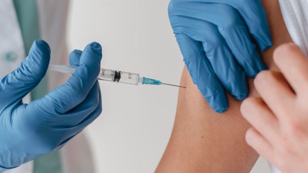 Vacuna influenza a domicilio: ¡Protégete a ti y a tu familia!