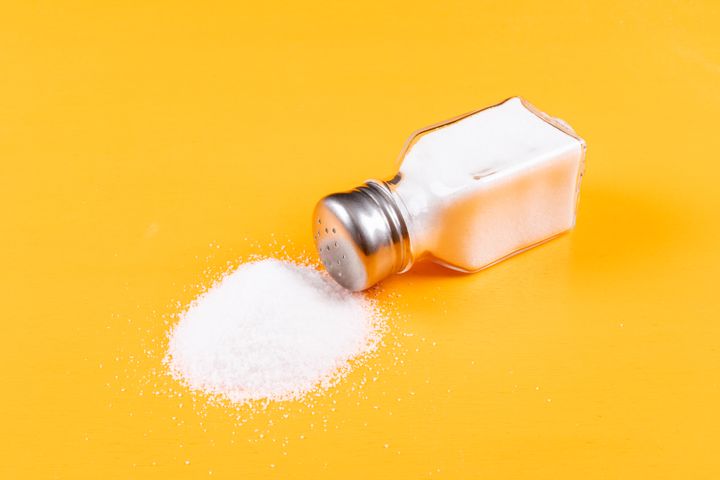 ¿Cómo reducir el consumo de sal? 6 consejos para poner en práctica