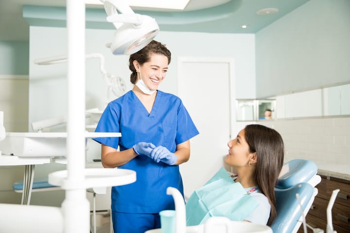 ¿Por qué es tan importante ir al odontólogo? 5 motivos